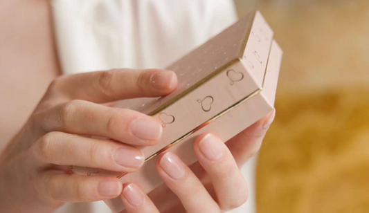 Maman et Sophie Argento – Armband MAMAN, Blaues Emaille